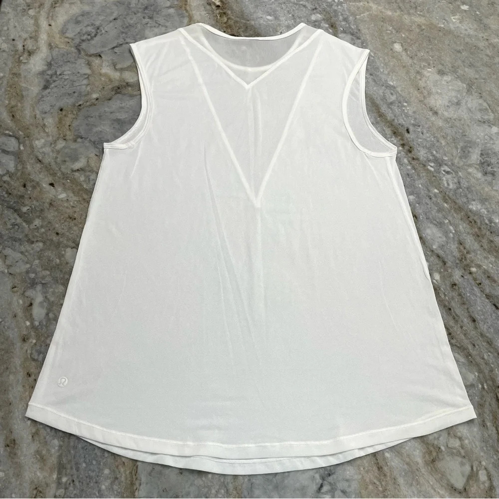 Lululemon white top